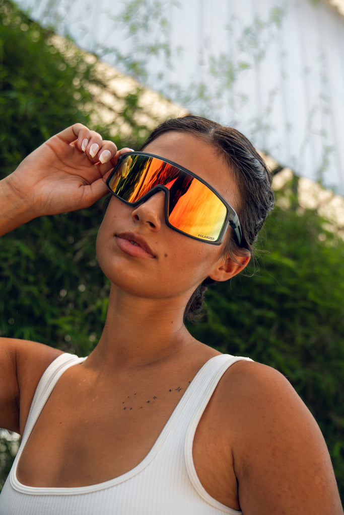 O'Neill 9028 V2 Polarised Sunglasses Matte Black & White Frame Silver Flash Lens O'Neill 9028 V2 Polarised Sunglasses Matte Black & White Frame Silver Flash Lens